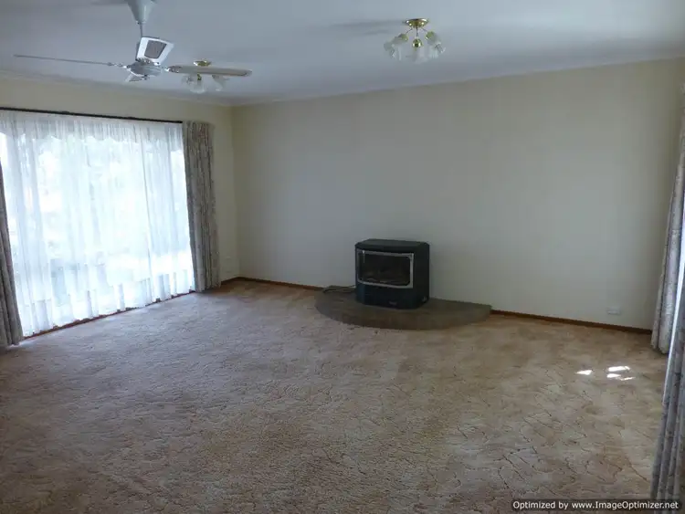 Fifth view of Homely house listing, 16 Birchwood Court, Bairnsdale VIC 3875