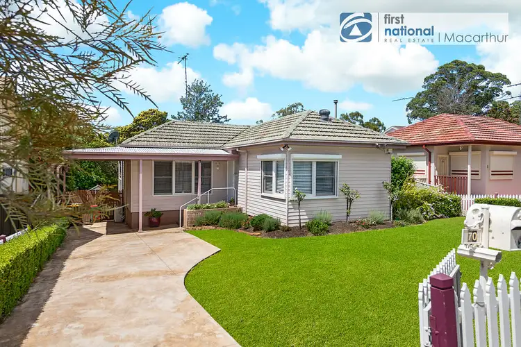 70 Bradbury Ave, Campbelltown NSW 2560
