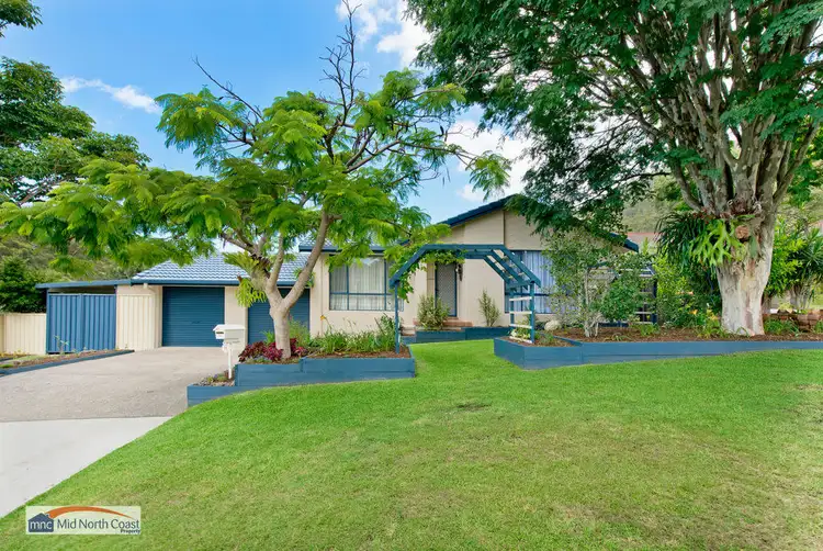 52 Waterview Crescent, Laurieton NSW 2443