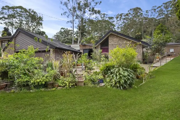 5 Mooramba Avenue, North Gosford NSW 2250