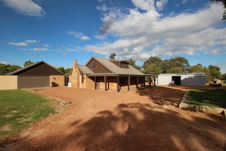 49 McLarty Street, Waroona WA 6215