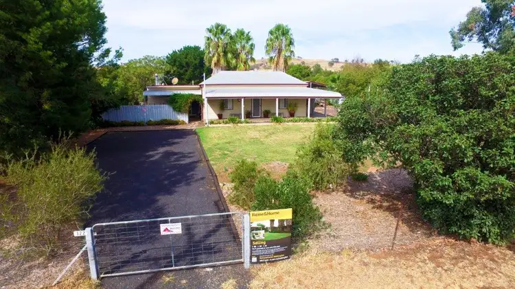 122 Falls Road, Wellington NSW 2820