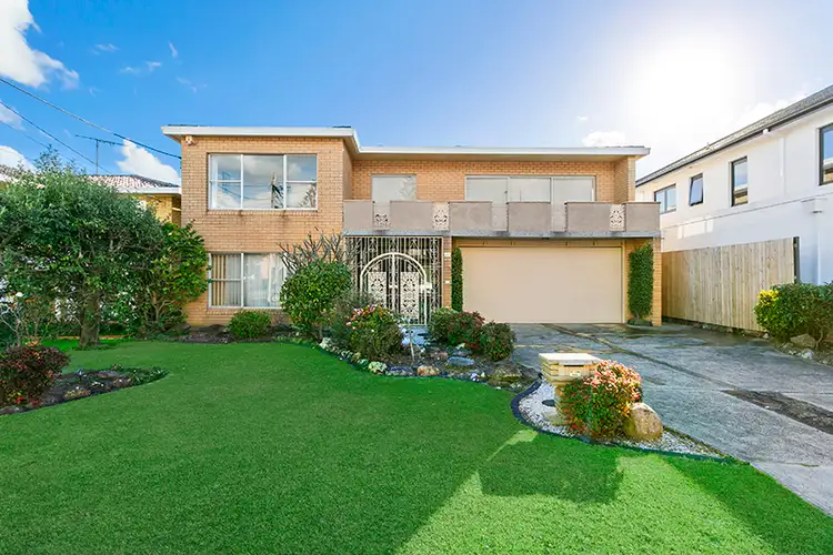 16 Fowler Crescent, South Coogee NSW 2034