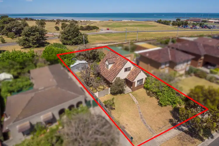 92 Simmons Drive, Seaholme VIC 3018