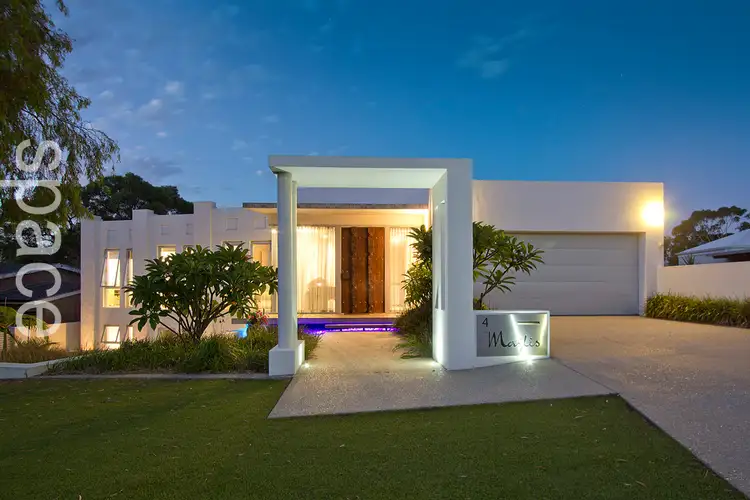 4 Dampier Avenue, City Beach WA 6015