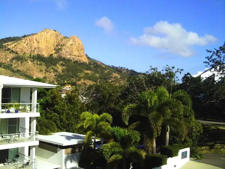 24/6 Hale Street, Townsville City QLD 4810