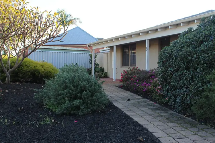 Second view of Homely house listing, 5 Earnshaw Loop, Leeming WA 6149