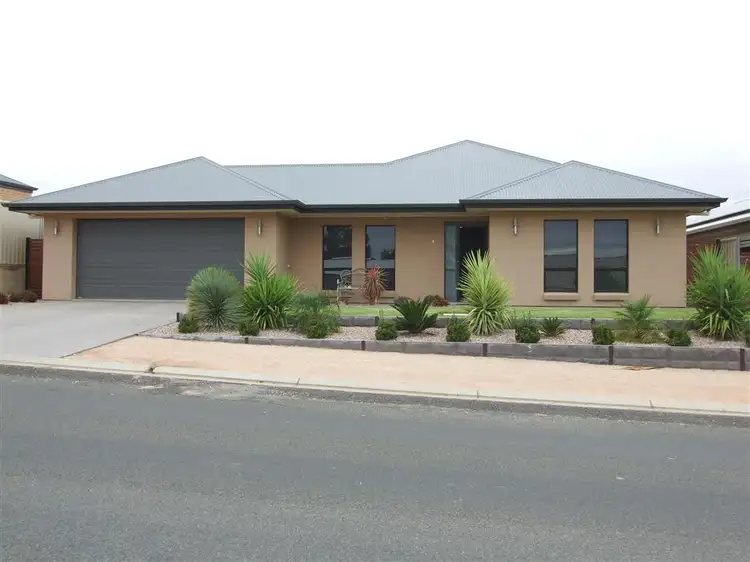 4 Pike St, Paringa SA 5340