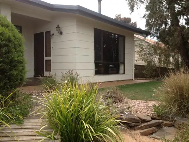 14 Roe Street, Cummins SA 5631