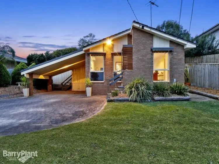 34 Woodville Road, Mooroolbark VIC 3138