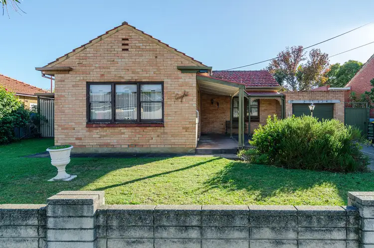 8 Ryan Ave, Woodville West SA 5011