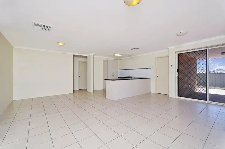 47 Jenolan Way, Merriwa WA 6030