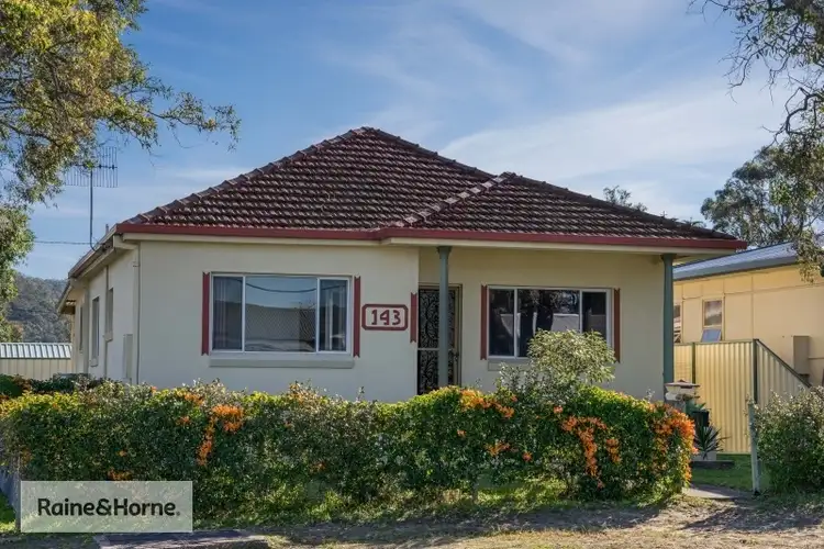 143 Trafalgar Avenue, Umina Beach NSW 2257