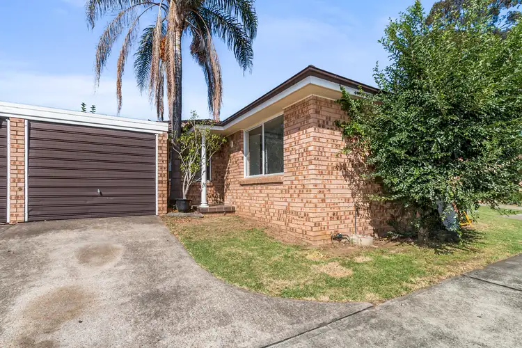 2/4 Sitella Place, Ingleburn NSW 2565