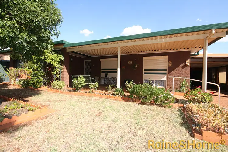 25 Buckingham Drive, Dubbo NSW 2830