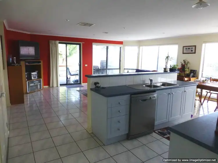 Seventh view of Homely house listing, 10 Bluff Court, Bairnsdale VIC 3875