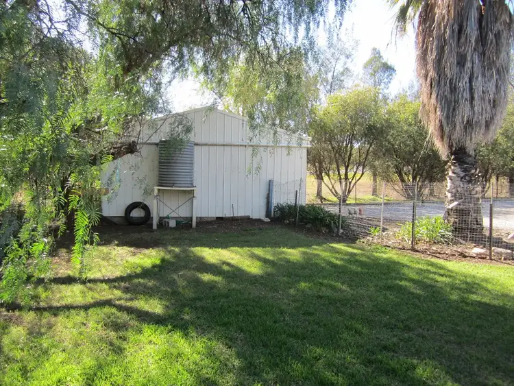 Fifth view of Homely house listing, 39 Meadowbanks Drive, Tamworth NSW 2340