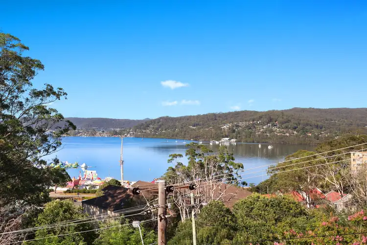 7/92-94 John Whiteway Drive, Gosford NSW 2250