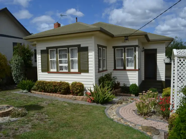 9 Charles Street, Devonport TAS 7310