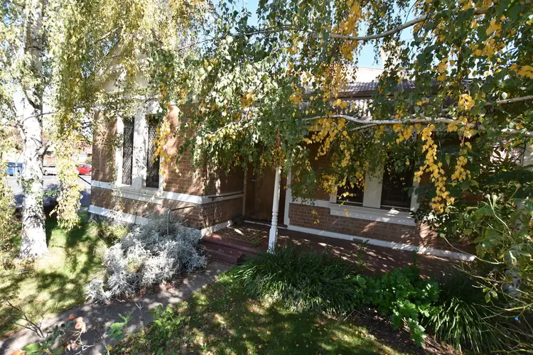 125 Sale Street, Orange NSW 2800