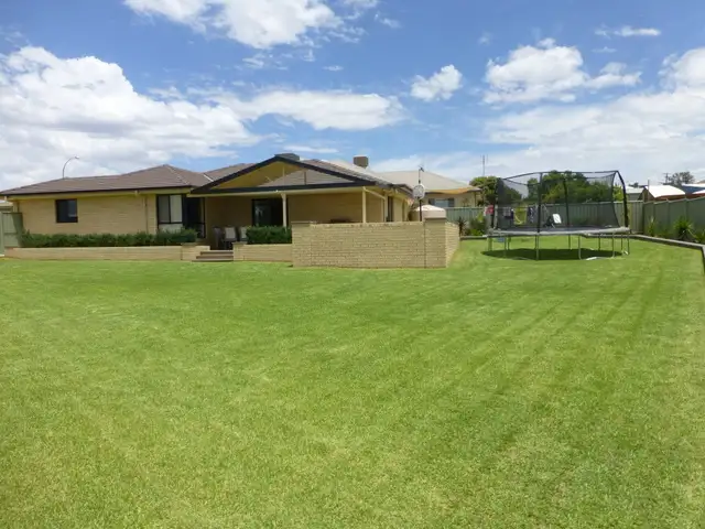 Third view of Homely house listing, 2 Vaucluse Place, Parkes NSW 2870