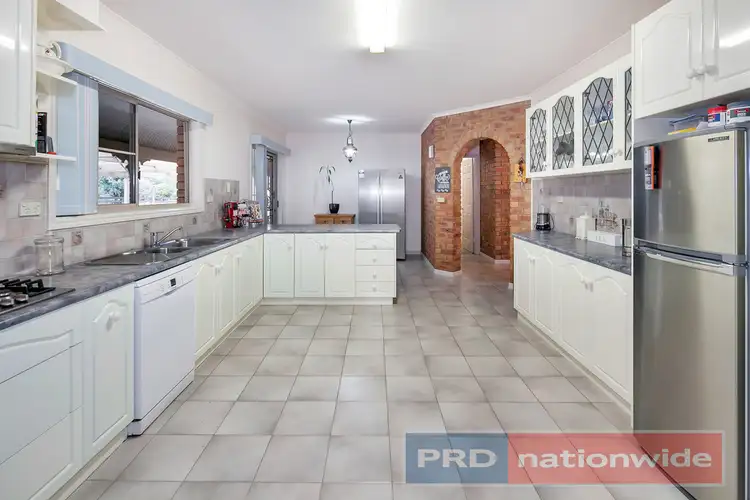 Fifth view of Homely house listing, 15 Kathleen Court, Haddon VIC 3351