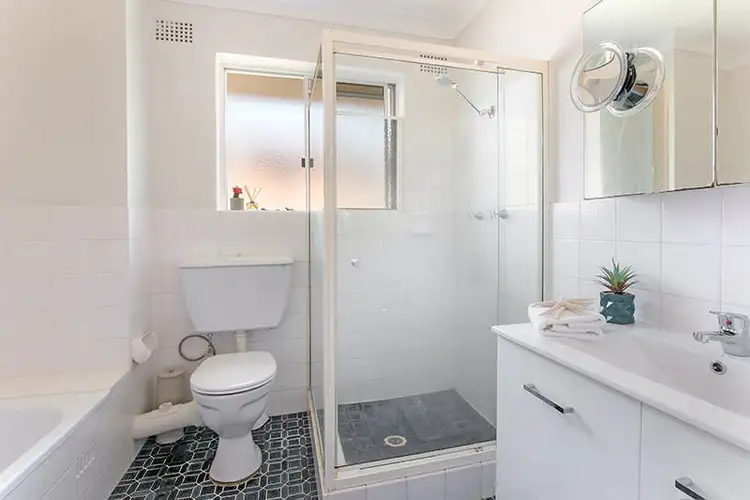 Fifth view of Homely apartment listing, 7/54a Hilltop Crescent, Fairlight NSW 2094