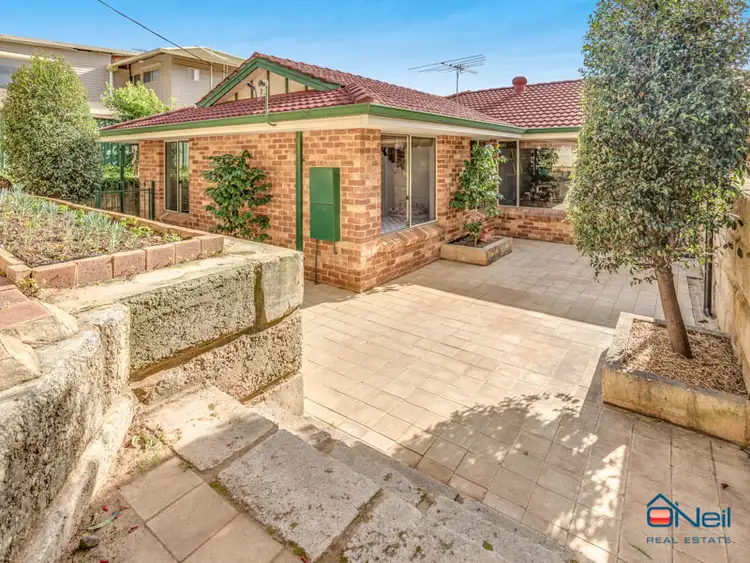 32 Amethyst Crescent, Mount Richon WA 6112