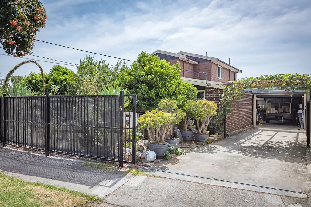 Main view of Homely house listing, 5 Camelot  Drive, Springvale South VIC 3172