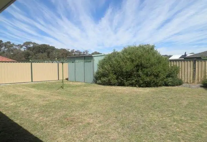 Third view of Homely house listing, 5 Madge Way, Leda WA 6170