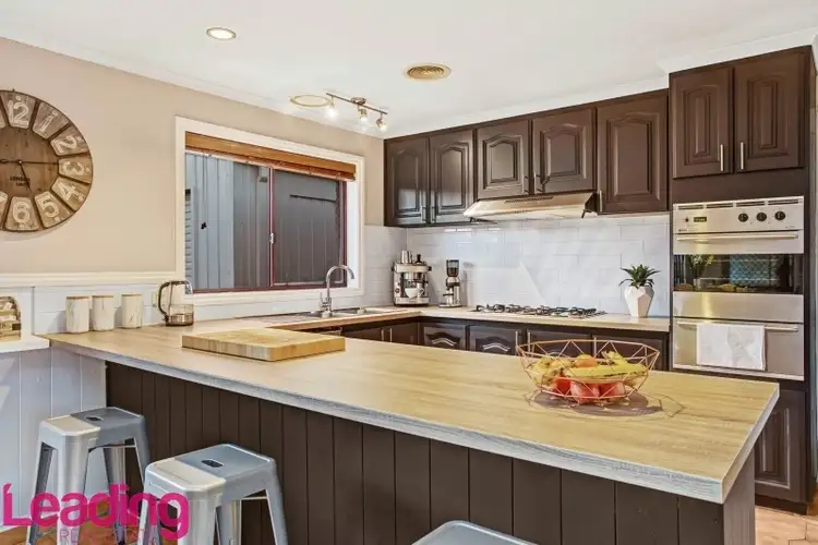 Sixth view of Homely house listing, 7 Birkdale Court, Sunbury VIC 3429
