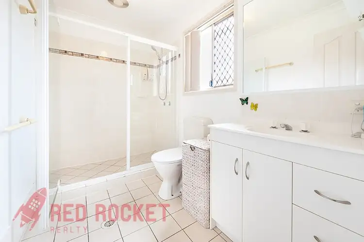 Seventh view of Homely house listing, 2 Golfgreen Terrace, Meadowbrook QLD 4131