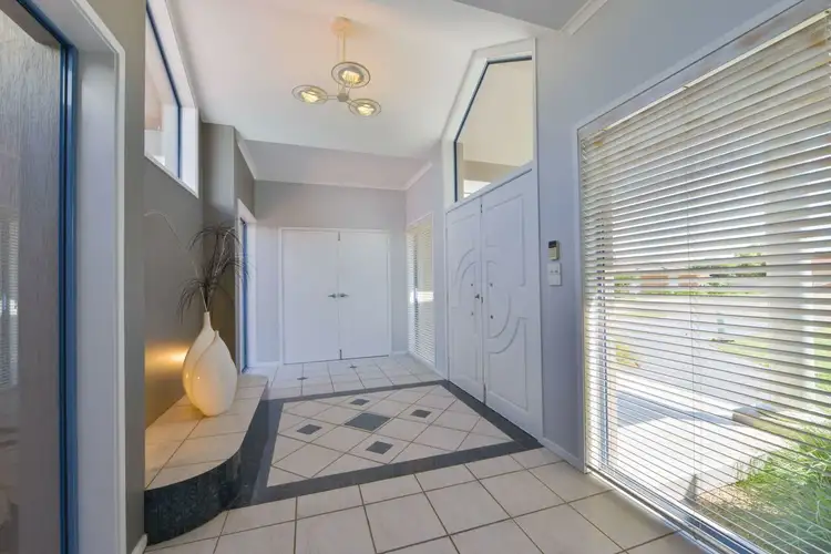 Second view of Homely house listing, 15 Glen Alpha Close, Tamworth NSW 2340