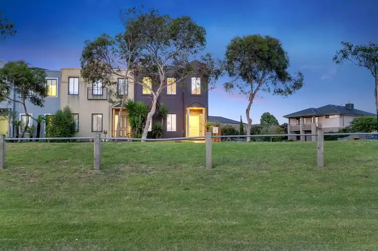 2 Gala Supreme Close, Mordialloc VIC 3195