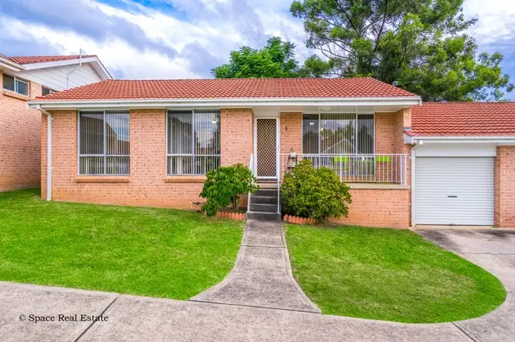 4/100A Minchinbury Terrace, Eschol Park NSW 2558