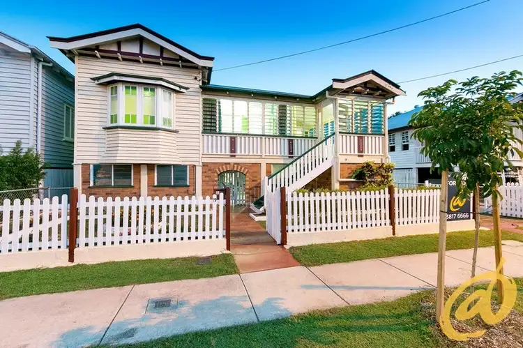 19 Park Road, Wooloowin QLD 4030