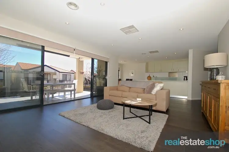 1/20 Winarlia Lane, Gungahlin ACT 2912
