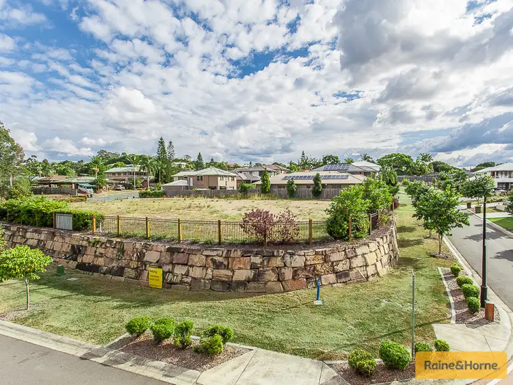 1 Hollow Crescent, Narangba QLD 4504