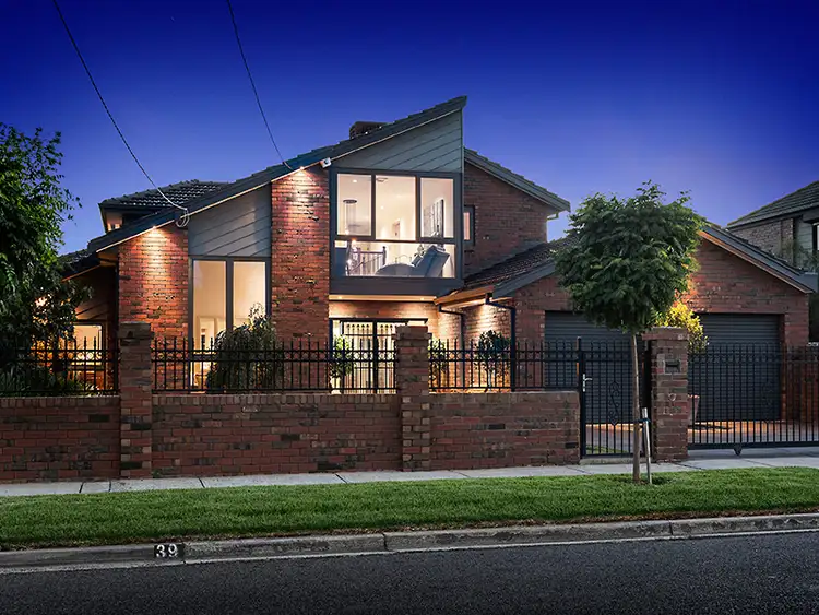 39 Lowe Avenue, Altona VIC 3018