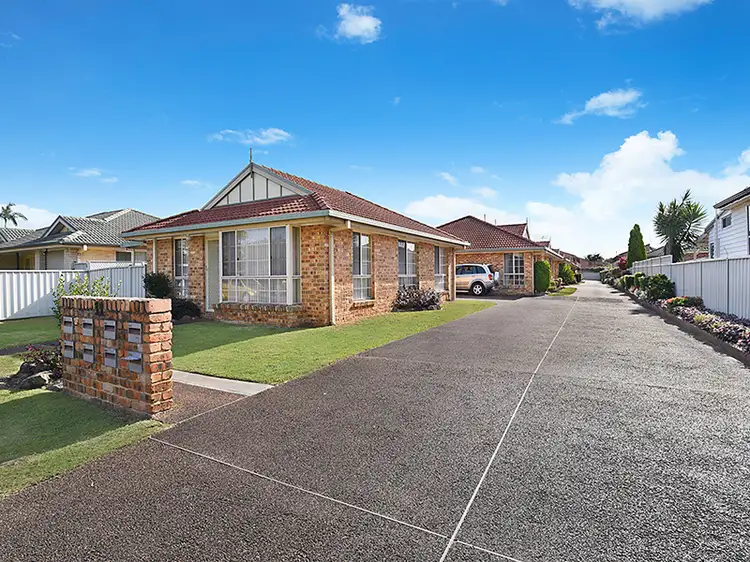 8/11 Wood St, Swansea NSW 2281