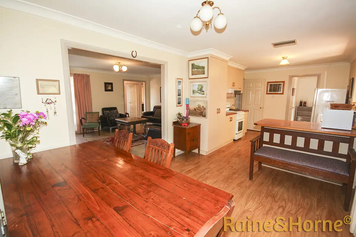 Main view of Homely house listing, 19 Twickenham Drive, Dubbo NSW 2830