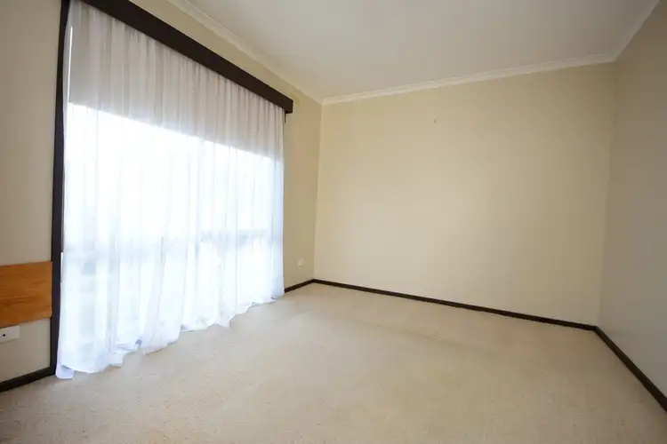 Fifth view of Homely house listing, 8 Clifton Close, Wy Yung VIC 3875