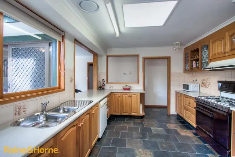 Fifth view of Homely house listing, 593 Elizabeth Drive, Sunbury VIC 3429