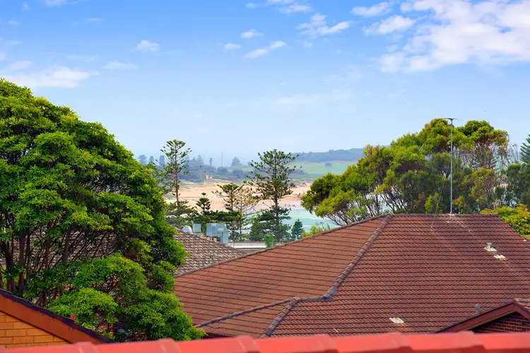 Second view of Homely unit listing, 6/18 Wheeler Parade, Dee Why NSW 2099