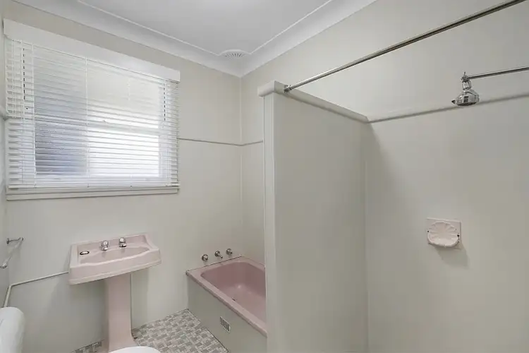 Fifth view of Homely house listing, 21 Kinarra Avenue, Wyoming NSW 2250