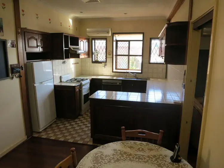 Sixth view of Homely house listing, 2 Dearle Street, Hamilton Hill WA 6163