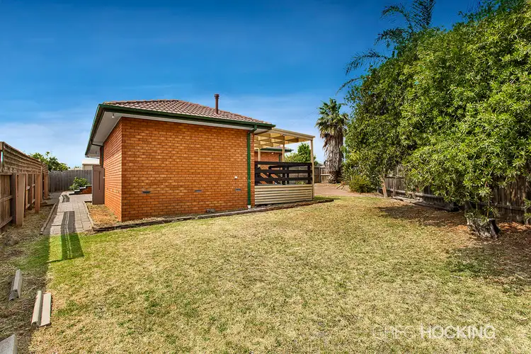 Sixth view of Homely house listing, 8 Jeffrey Close, St Albans VIC 3021