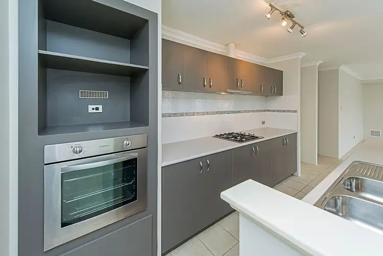 Sixth view of Homely house listing, 4/211 Treasure Road, Queens Park WA 6107