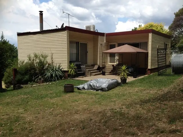 Fifth view of Homely house listing, 8 Eurabbie Street, Batlow NSW 2730