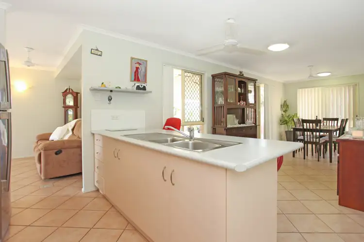 Sixth view of Homely house listing, 1 Highland Court, Beaconsfield QLD 4740